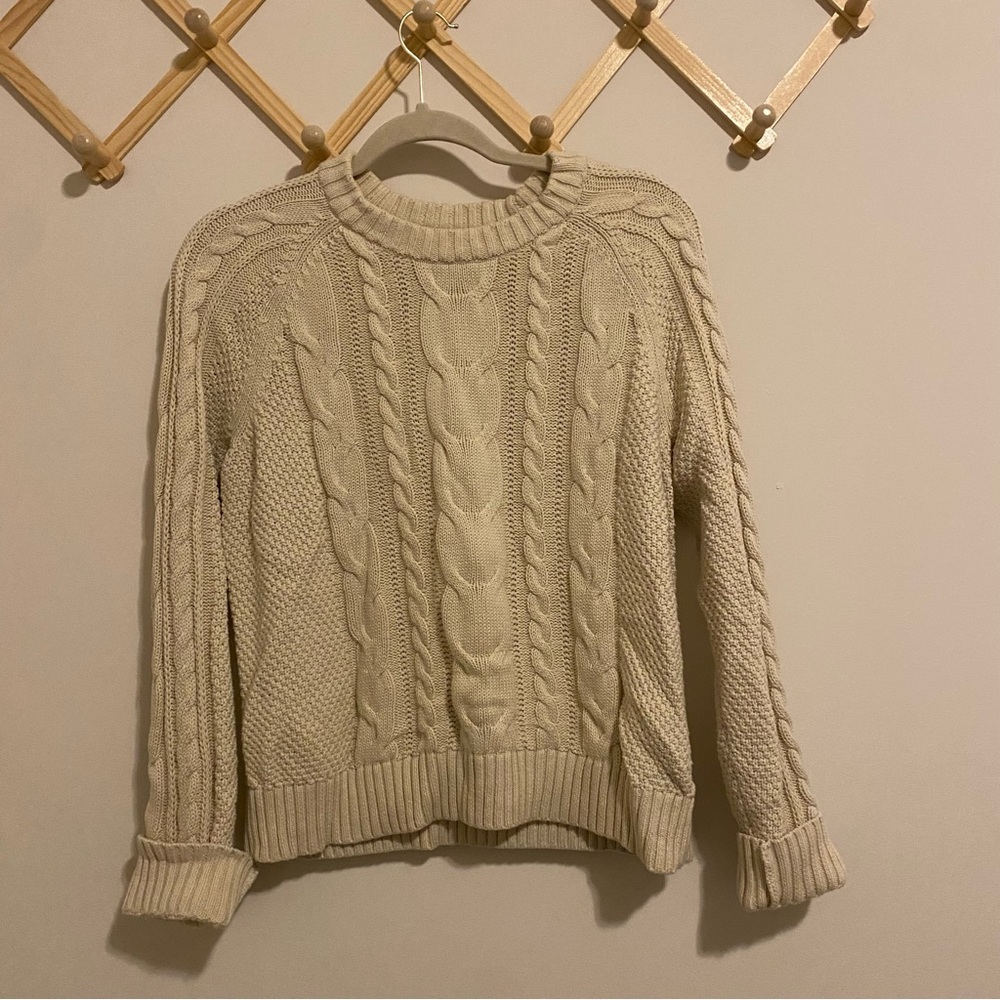 Gap Light Tan Cableknit Sweater size Small